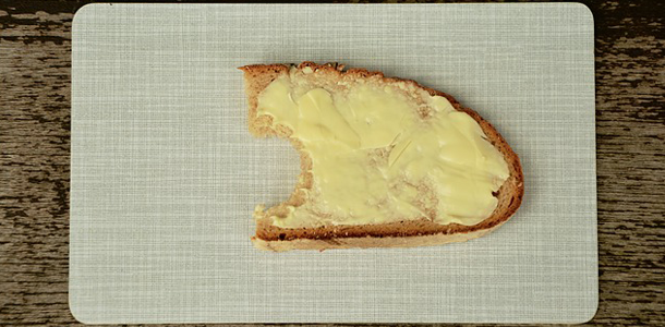 Margarine hat grundsätzlich weniger Fett, als Butter. Nicht wahr?